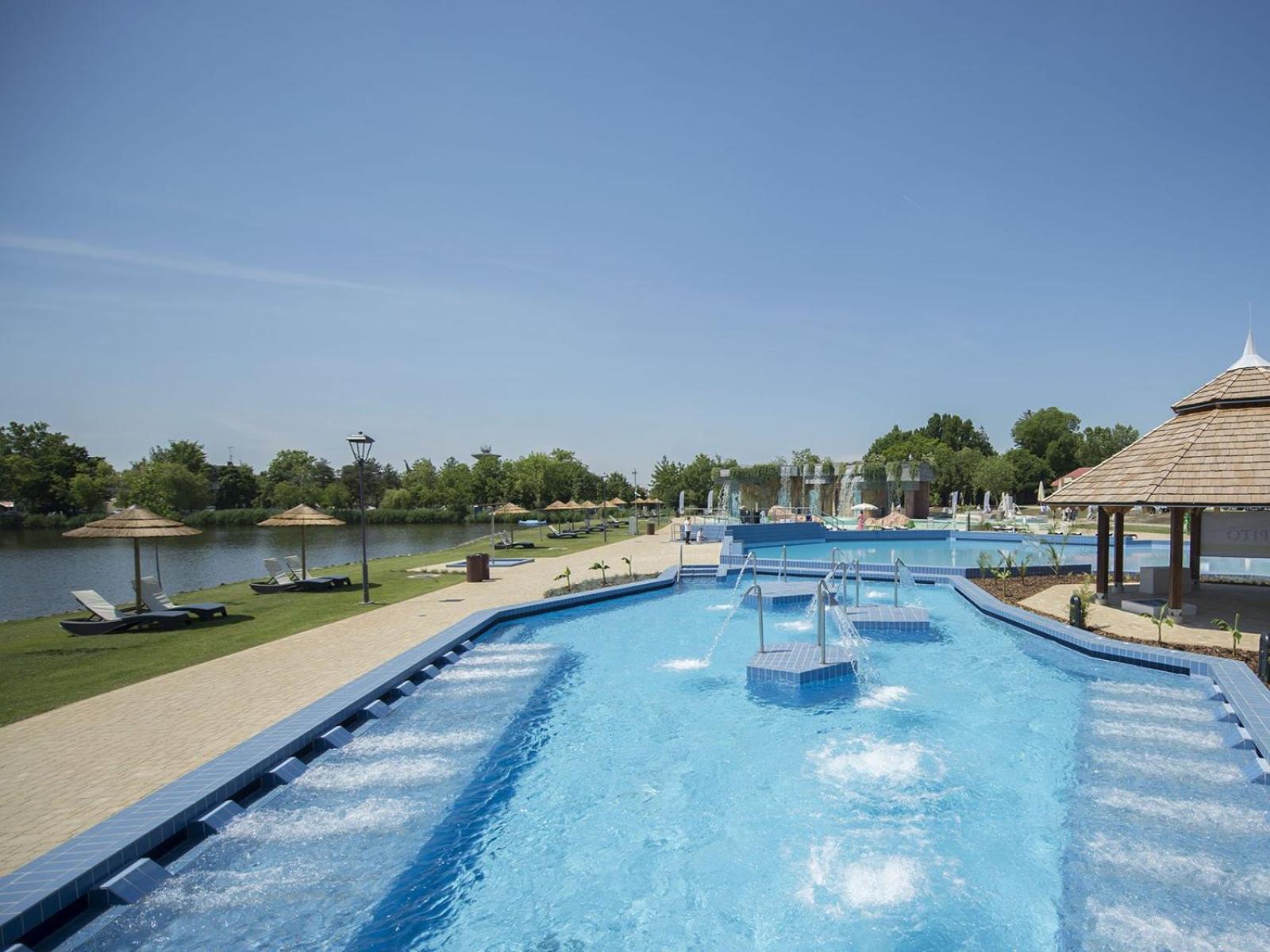 Hajdúszoboszló Lux Apartman Villa מראה חיצוני תמונה